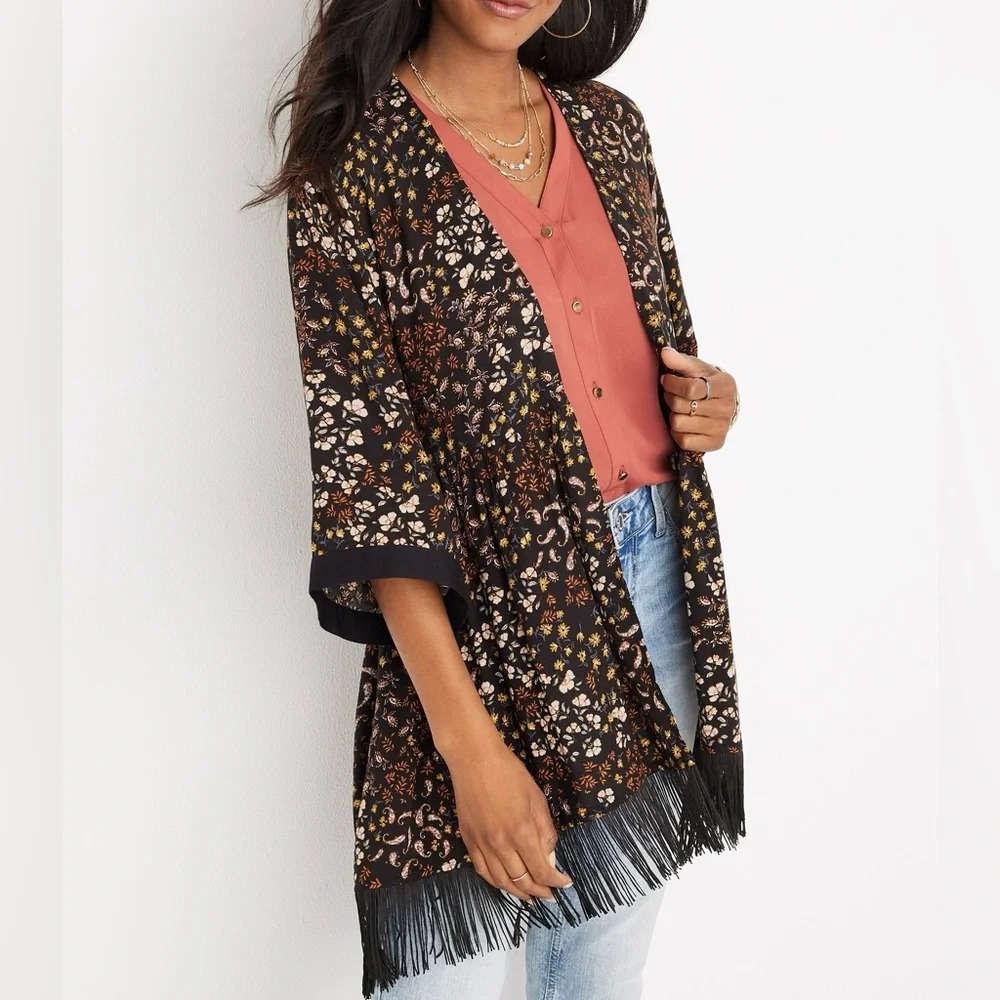 Maurices Black Multicolor Floral Paisley Print Fringe Hem Kimono Medium Women’s